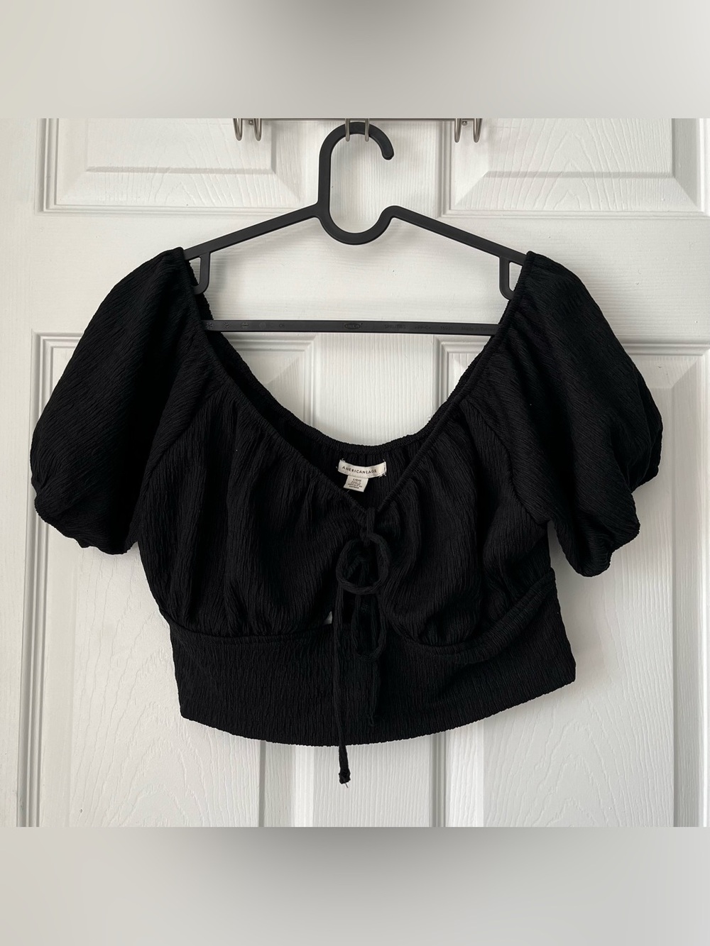 NWT Women's American Eagle Cropped Keyhole Short Sleeve Top size Large in Black
